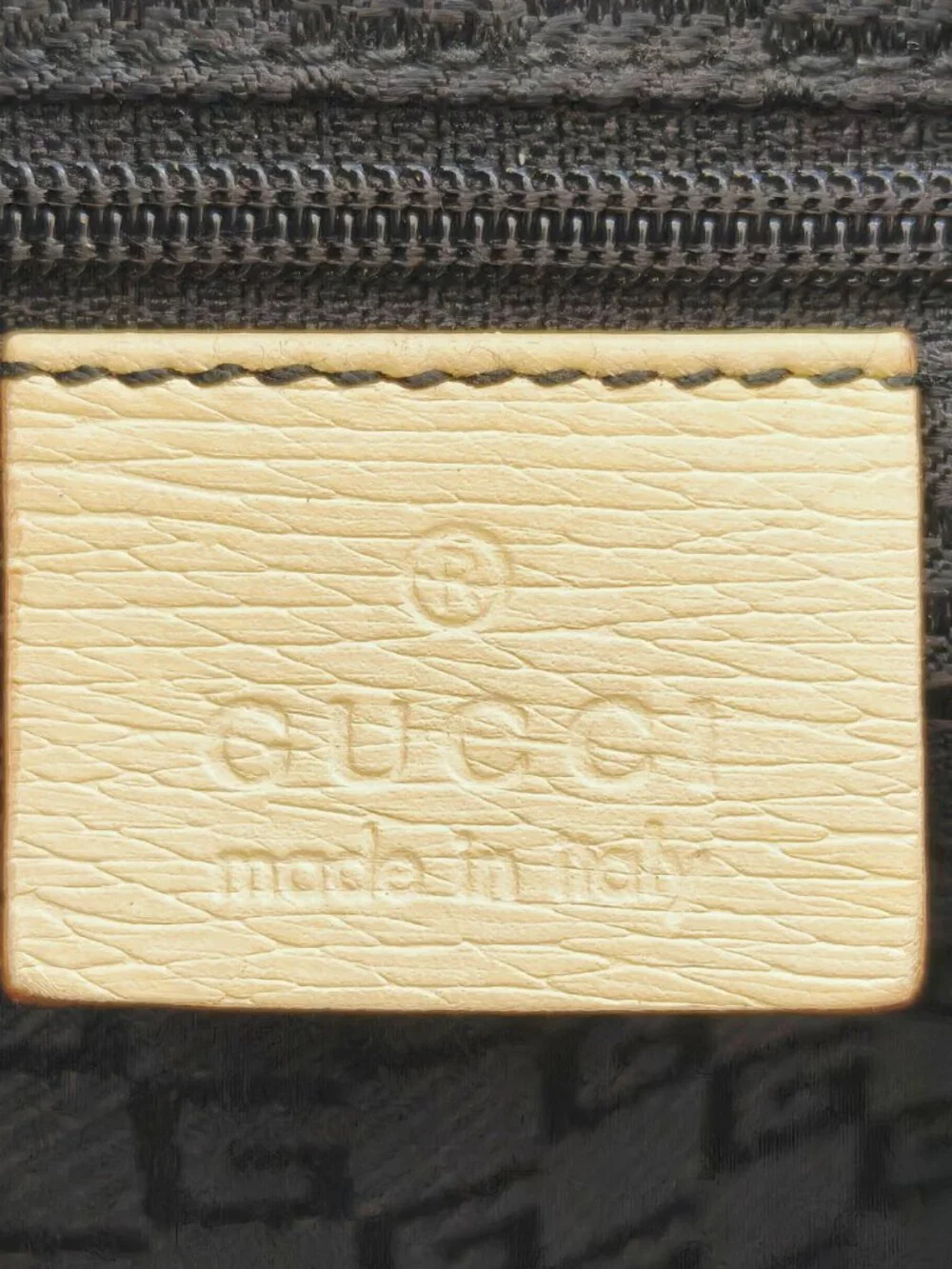 Gucci brand color